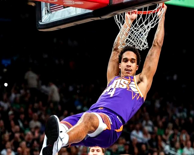 包含太阳队年轻球星成长迅速,成为球队重要战力的词条 包含太阳队年轻球星成长迅速,成为球队重要战力的词条