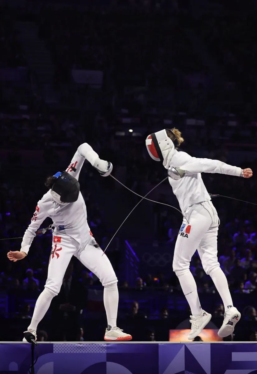 包含扇动人心!击剑比赛中选手的华丽剑法的词条 包含扇动人心!击剑比赛中选手的华丽剑法的词条