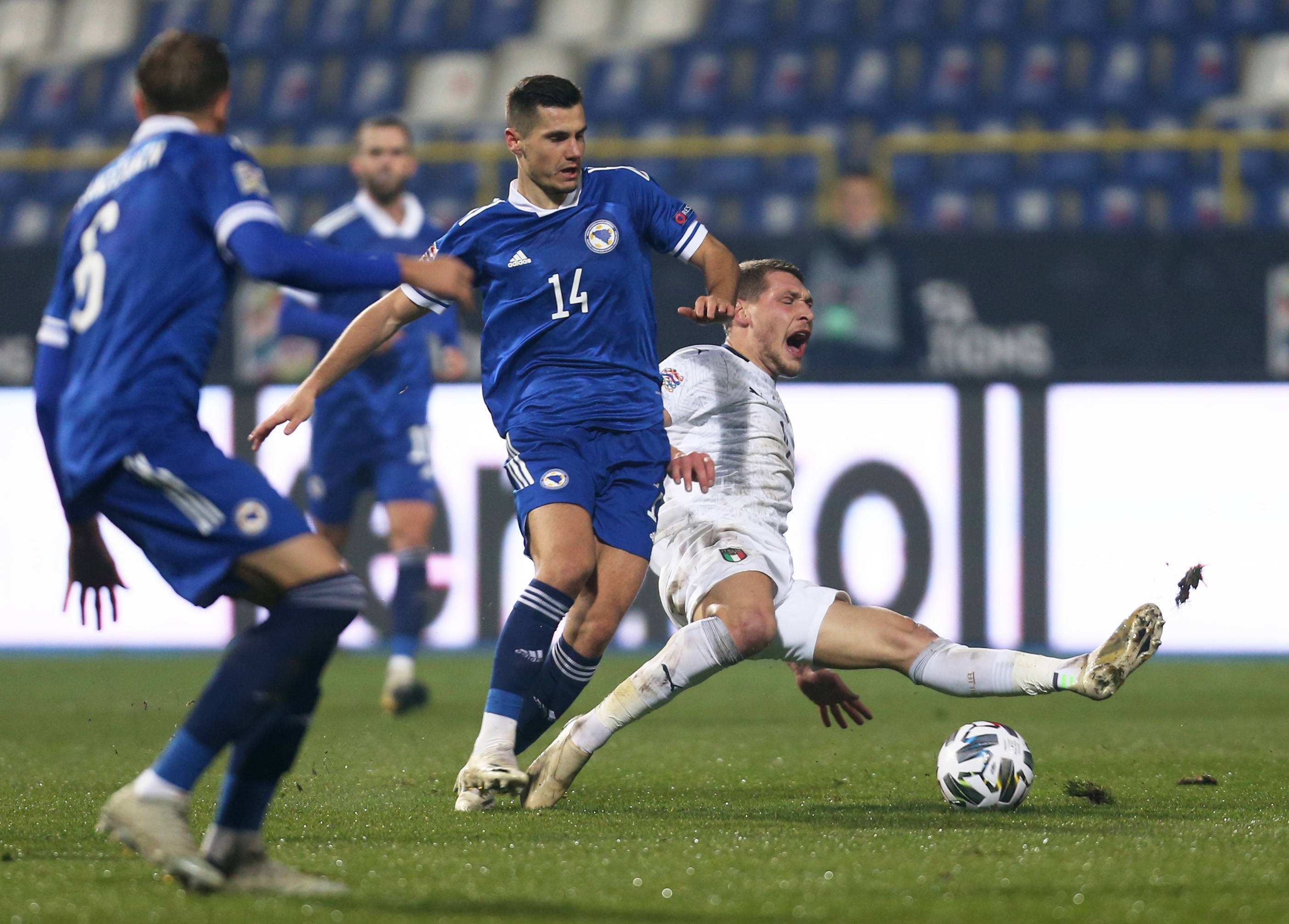 斯洛伐克客场战平匈牙利,比赛难分胜负的简单介绍 斯洛伐克客场战平匈牙利,比赛难分胜负的简单介绍