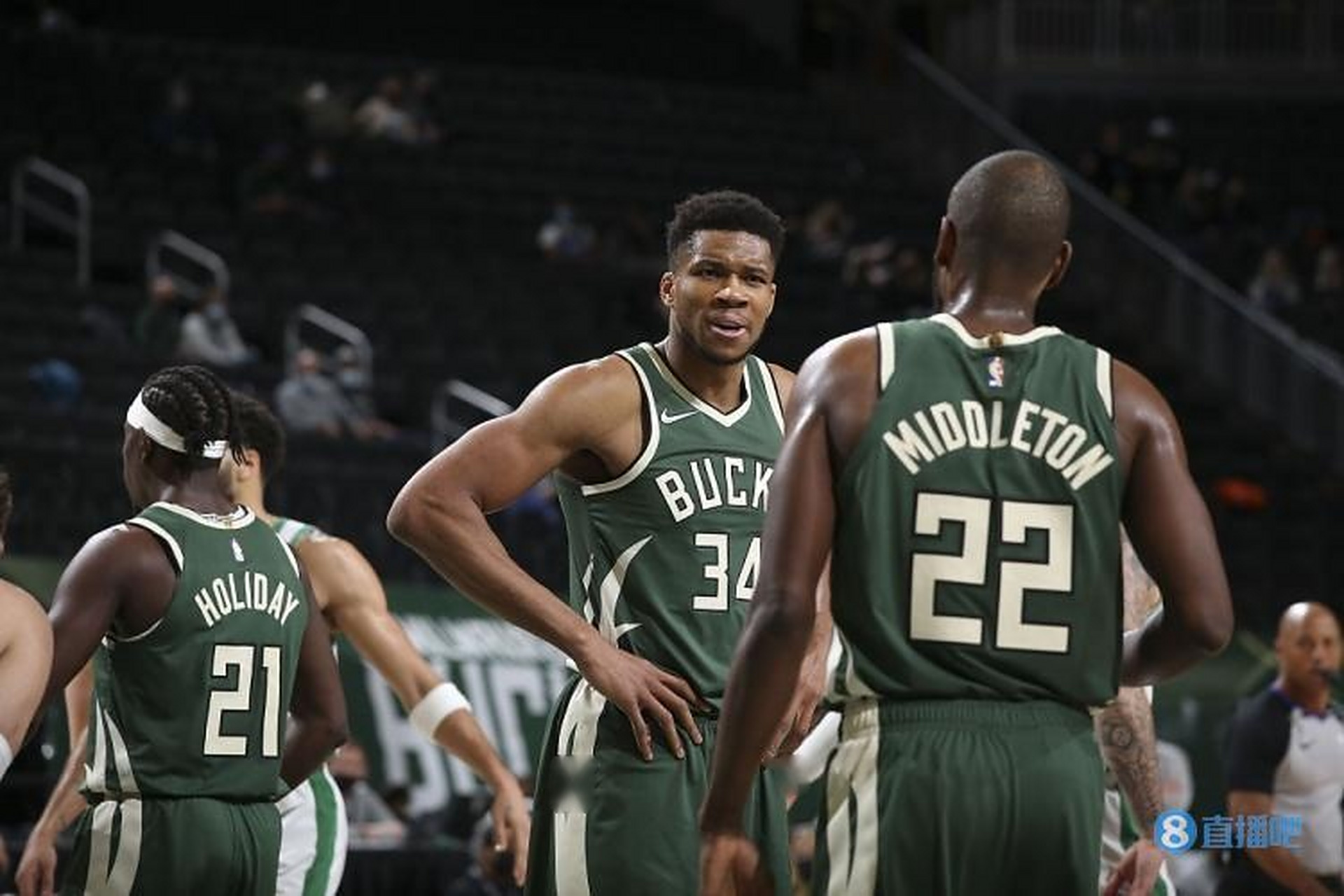 雄鹿队以高效进攻战胜对手,继续领先东部积分榜的简单介绍 雄鹿队以高效进攻战胜对手,继续领先东部积分榜的简单介绍