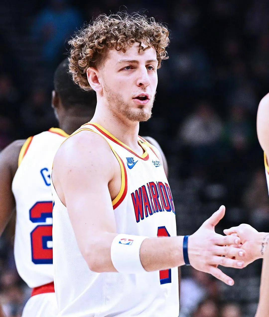 爵士客场大胜,西部积分榜再次升至前列的简单介绍 爵士客场大胜,西部积分榜再次升至前列的简单介绍