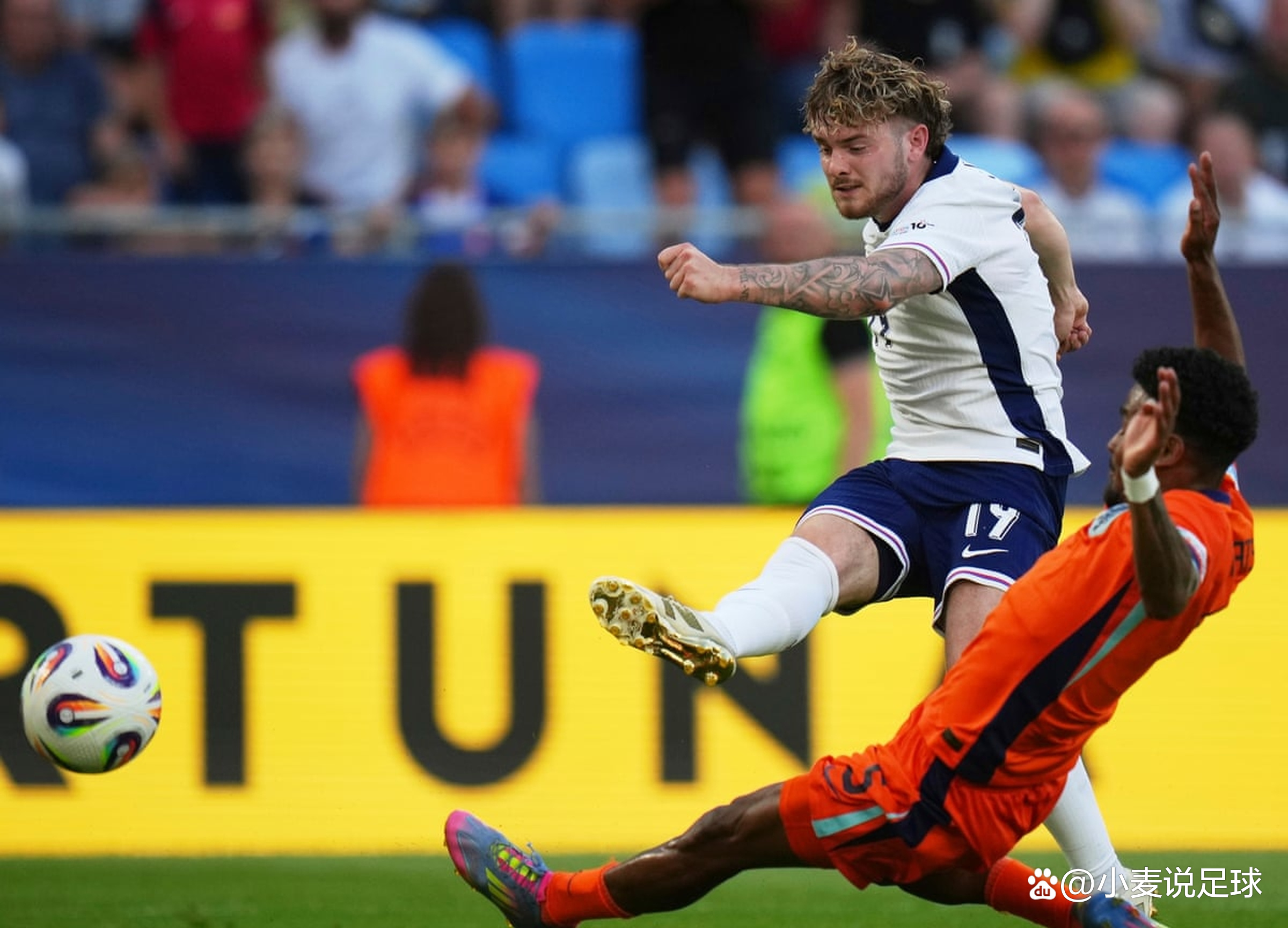 英格兰队凭借强大攻势轻松晋级下一轮 英格兰队凭借强大攻势轻松晋级下一轮