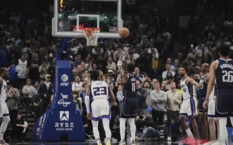 独行侠球星因脚踝伤势缺席多场比赛,球队成绩受影响的简单介绍 独行侠球星因脚踝伤势缺席多场比赛,球队成绩受影响的简单介绍