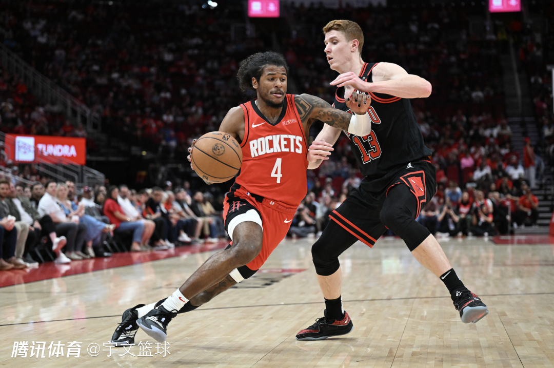 公牛战胜尼克斯,继续不败纪录 公牛战胜尼克斯,继续不败纪录