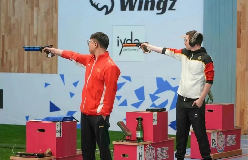 射击好手精准射中目标,斩获个人首枚金牌的简单介绍 射击好手精准射中目标,斩获个人首枚金牌的简单介绍